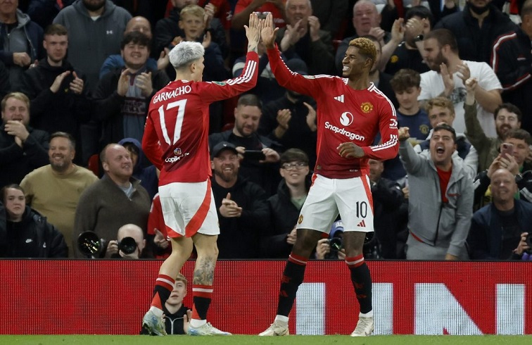 Manchester United vann en match med 7 mål
